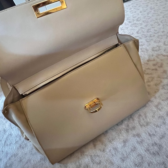 Salvatore Ferragamo leather shoulder bag with top handle - Picture 7 of 13